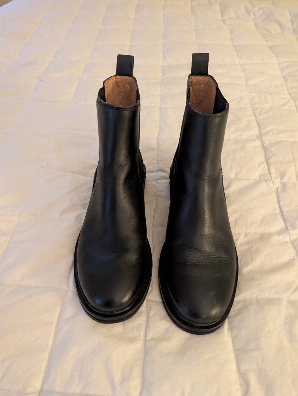 Women's Madewell Black Leather Chelsea Boots - Classic Slip-On Style, Size 7.5.